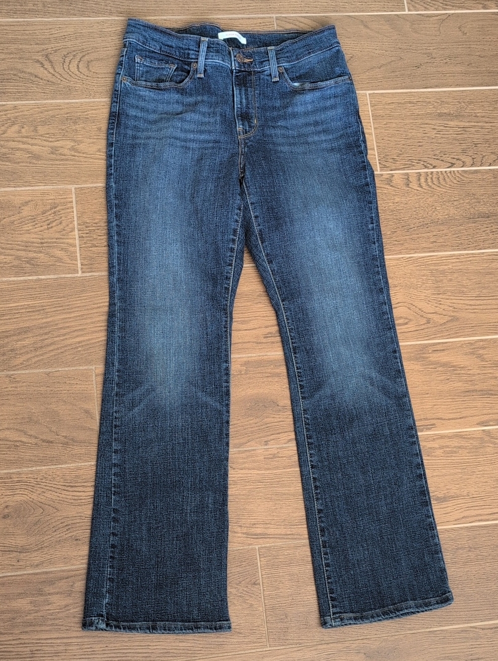 Levi's Classic Bootcut Jeans Size 6 - Picture 1 of 9